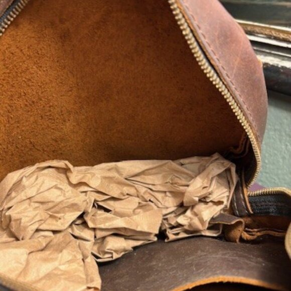Portland Leather Circle Crossbody ~ in Large Version (9 inches) - Picture 8 of 9
